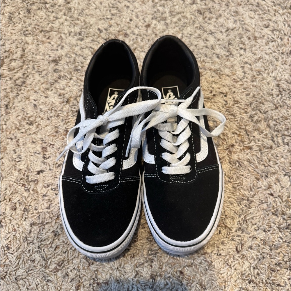 Kids vans- never worn